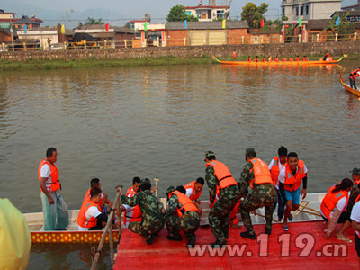 �ն������A�M������幝(ji��)�����g�����΄�[�D]